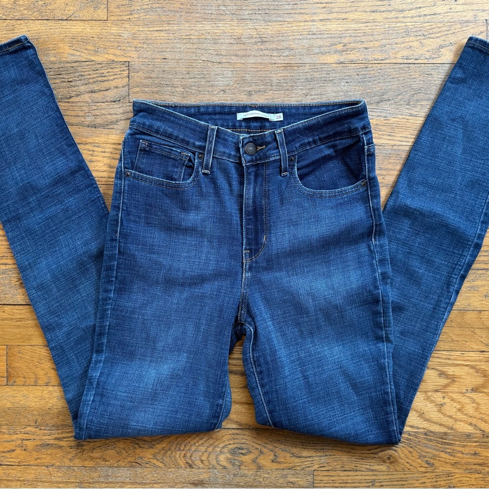 Levi's Women's Skinny Jeans - Dark Blue